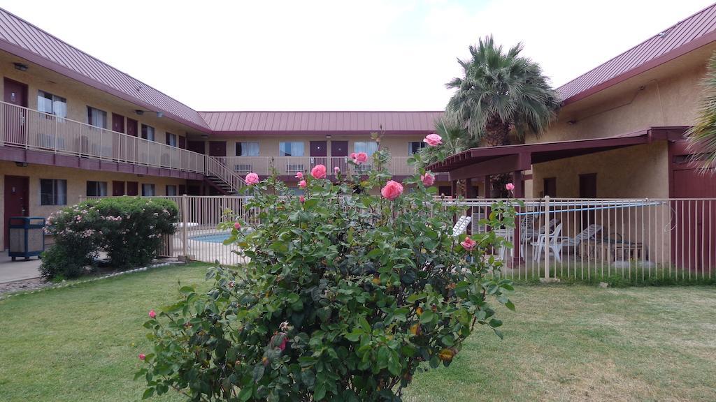Knights Inn Phoenix At N Black Canyon Hwy Εξωτερικό φωτογραφία