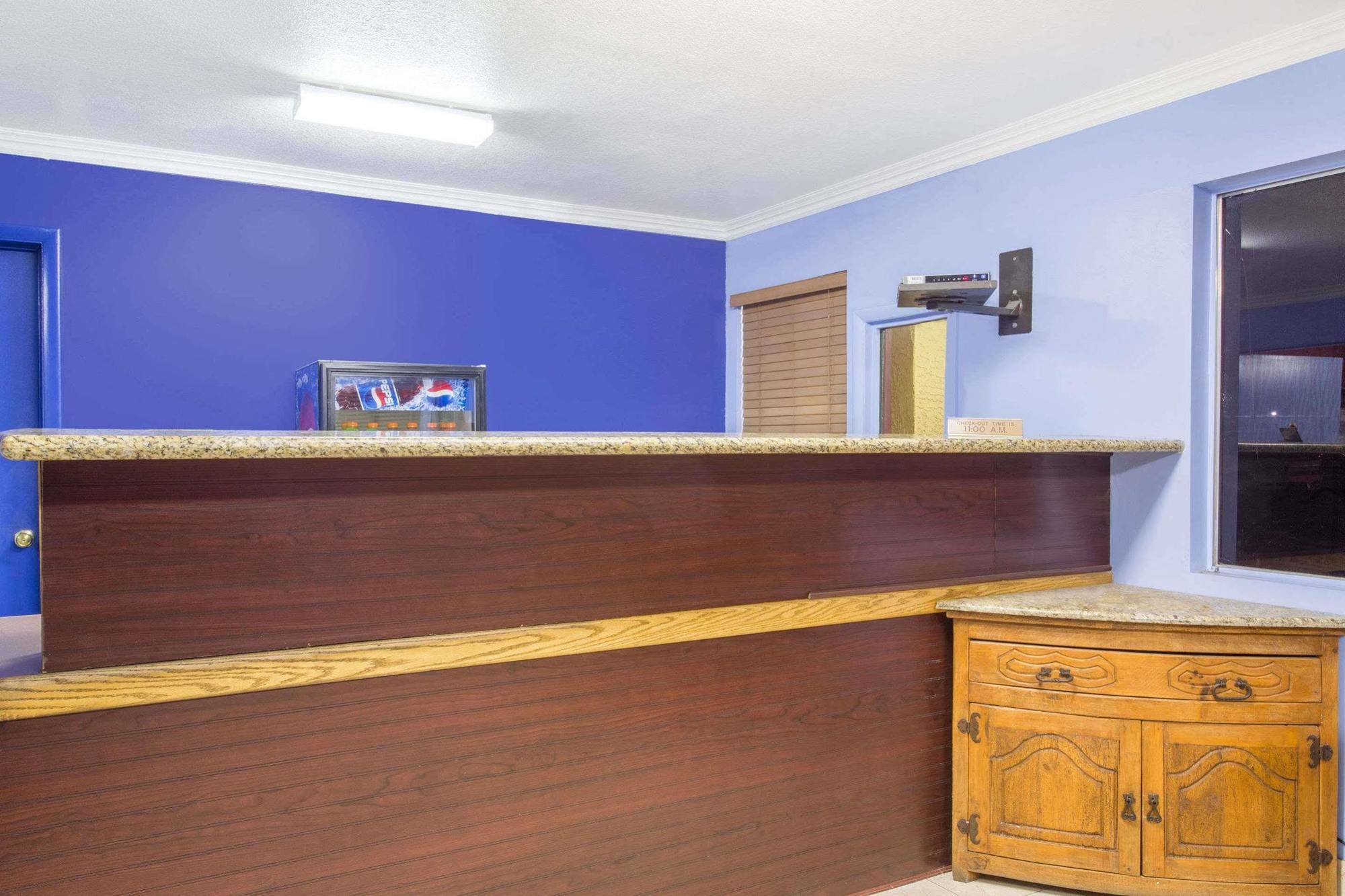 Knights Inn Phoenix At N Black Canyon Hwy Εξωτερικό φωτογραφία