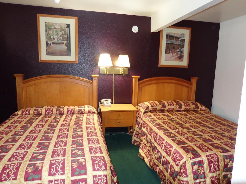 Knights Inn Phoenix At N Black Canyon Hwy Εξωτερικό φωτογραφία